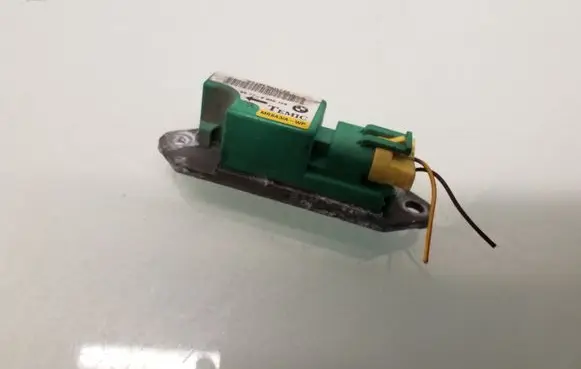 BMW 5 E39 Airbag deployment crash/impact sensor 65776900728