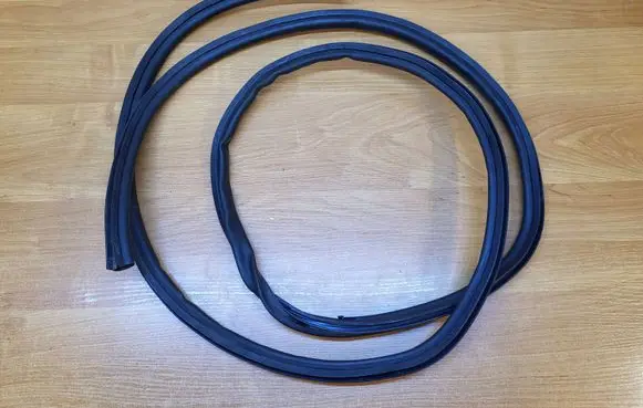 BMW 5 F10 F11 Engine compartment rubber 