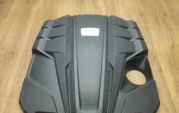 Porsche Macan (95B) Engine cover (trim) 95B103925L