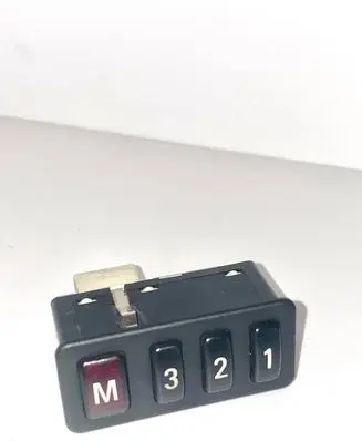 BMW 5 E39 Seat memory switch 8352160 61318352160