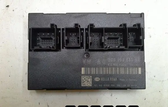 Volkswagen PASSAT B6 Engine control unit/module 3C0959433AB