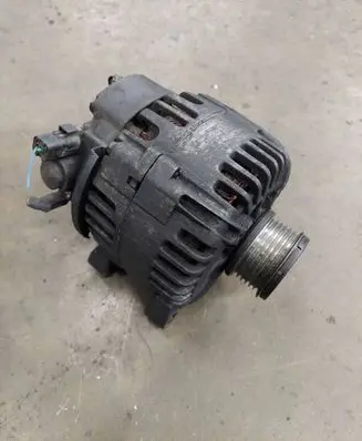 Peugeot 207 Generator/alternator 9646321780 2543526A 208189168