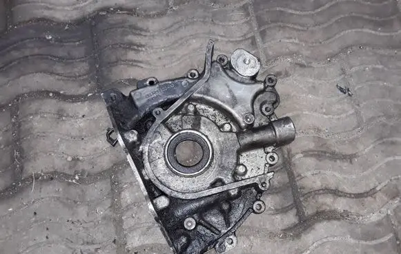 Citroen C6 Oil pump 4R8Q6600AD