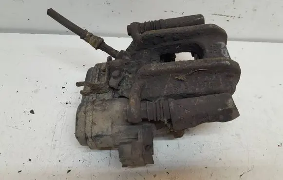BMW 5 F10 F11 Rear brake caliper 32345699