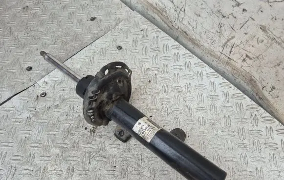 Volkswagen Golf VII Front shock absorber/damper 5Q0413032