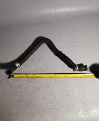 Toyota Avensis T270 Engine coolant pipe/hose