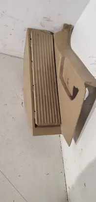 Foot area side trim