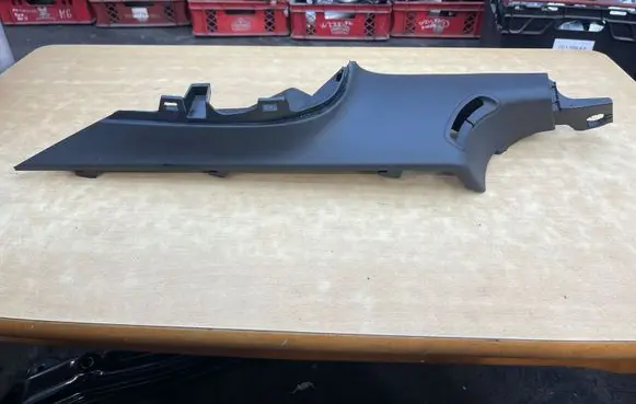 Tesla Model 3 Bottom trim 108628188I