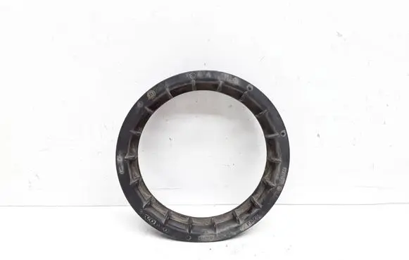 Volvo XC90 In tank fuel pump screw locking ring/nut 8649739