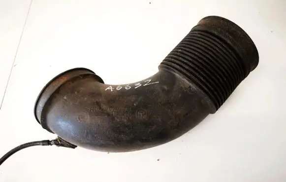 BMW 7 E65 E66 Air intake hose/pipe 4471414