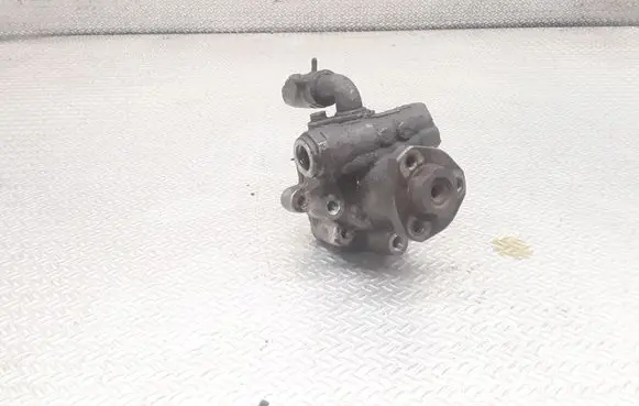 Volkswagen Golf IV Power steering pump 1J0422154A