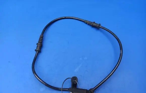 Mercedes-Benz C W203 ABS brake wheel speed sensor A2035400417 2105407681