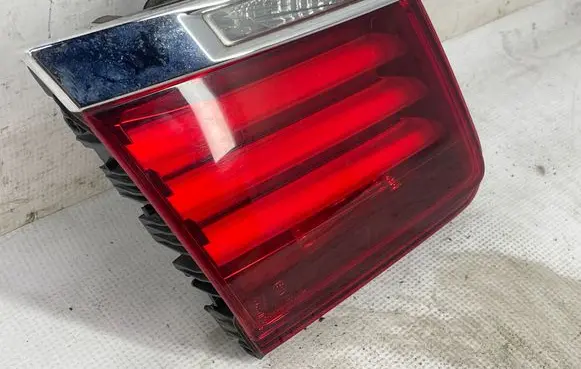 BMW 7 F01 F02 F03 F04 Tailgate rear/tail lights 7300271 27000106