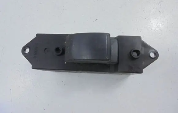 Mitsubishi Lancer Electric window control switch MR587851