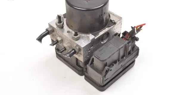 Volvo C30 ABS Pump 31317378