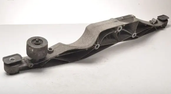 BMW 2 F46 Other engine part 