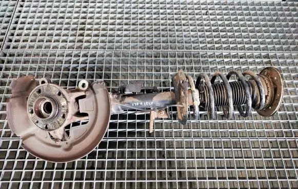 Volvo V70 Front wheel hub spindle knuckle