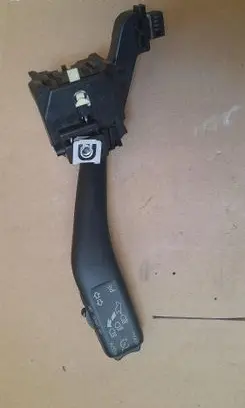 Volkswagen Tiguan Headlight wiper switch 1K0953513G