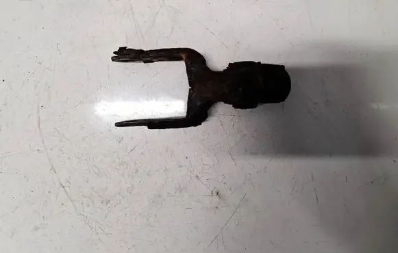Peugeot 307 Engine mounting bracket 