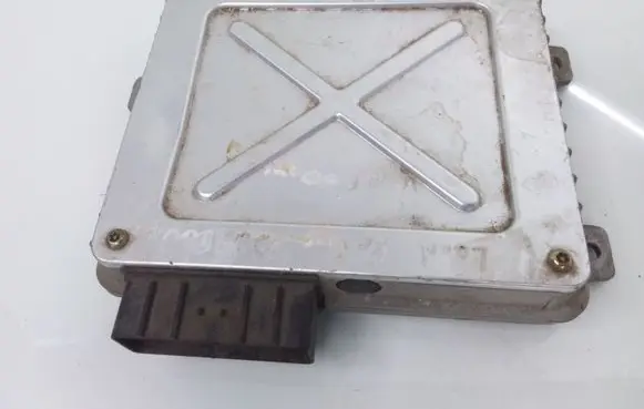 Land Rover Discovery Engine control unit/module RQT000030 E0007