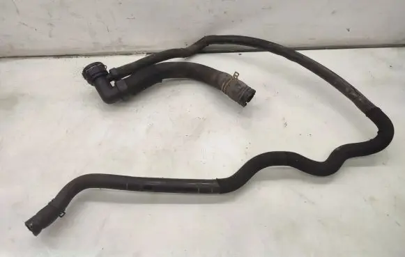 Opel Insignia A Engine coolant pipe/hose