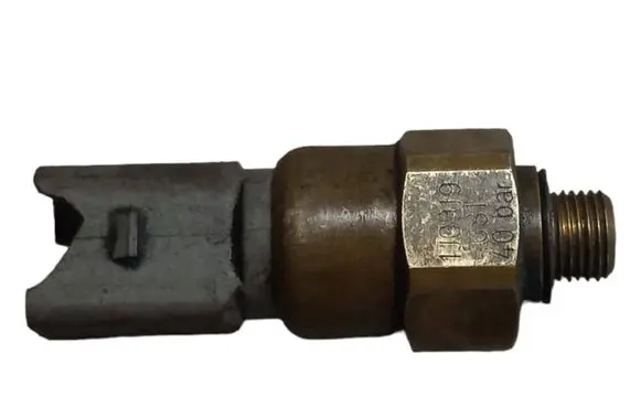 Volkswagen Golf IV Oil level sensor 1J0919081