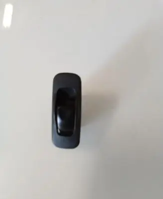 Mitsubishi Space Star Electric window control switch MR608737