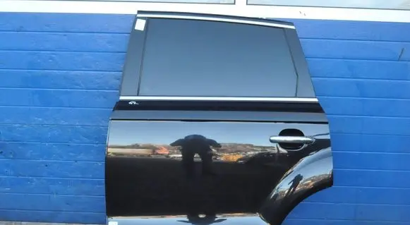 Audi Q7 4L Rear door 