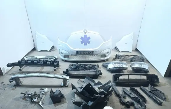 Renault Trafic III (X82) Front piece kit