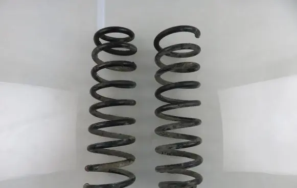 Audi A4 S4 B5 8D Rear coil spring