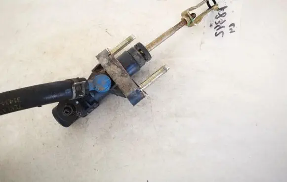 Clutch master cylinder