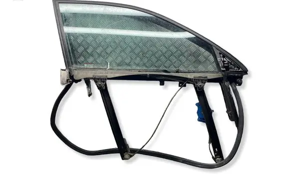 Audi A4 S4 B7 8E 8H Front door window/glass frame 8E0837630