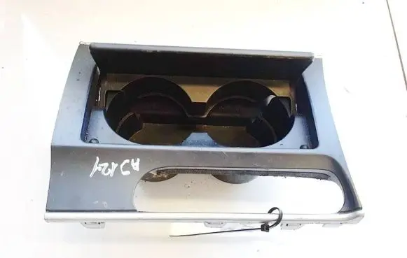 Mazda 6 Cup holder gj6a64361