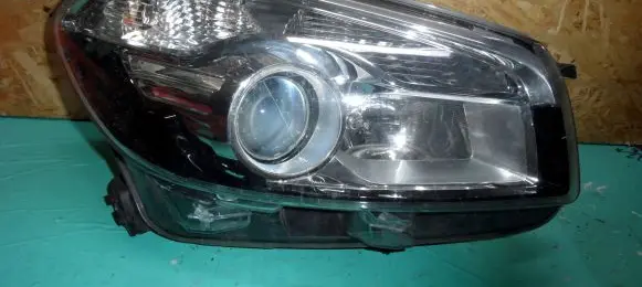 Nissan Qashqai Headlight/headlamp 26010BR01B