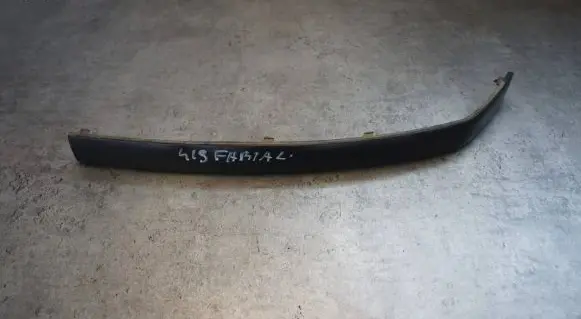 Skoda Fabia Mk1 (6Y) Front bumper splitter molding 6Y0807717