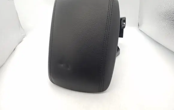 Ford Focus Armrest F1EBA045C74CBW