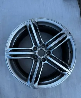 Audi A6 S6 C6 4F R19 alloy rim 4F0601025