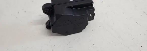 Volvo V70 Air flap motor/actuator 30676510 070122 F2448