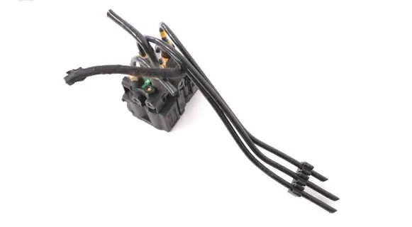 Land Rover Range Rover Sport L494 Air suspension control unit module (rear) CPLA5B710BC
