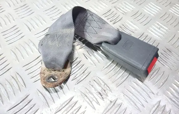 Mitsubishi Galant Rear seatbelt buckle TK520