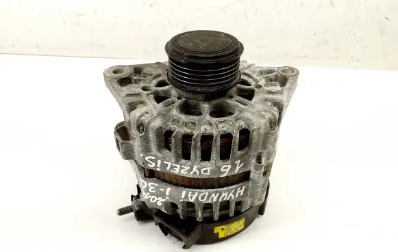 Hyundai i30 Generator/alternator 373002A850