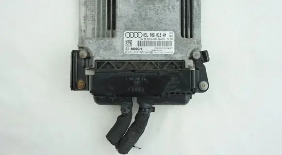 Audi A3 S3 8P Engine control unit/module ECU 03L906018AH 0281016402