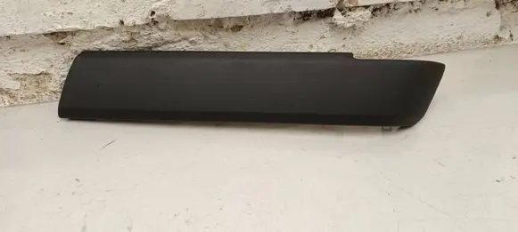 Land Rover Range Rover Sport L494 Front door card panel trim DK6223962A