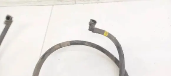 Volkswagen PASSAT B6 Engine coolant pipe/hose 1300712041