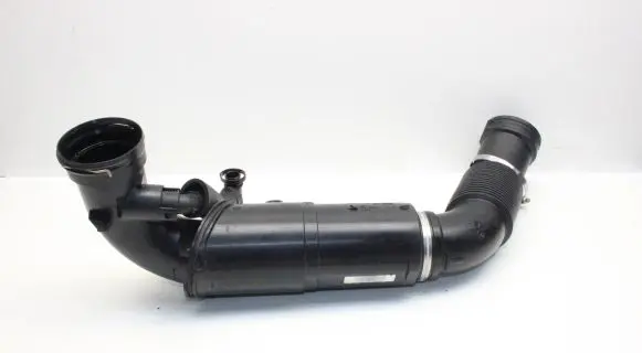 BMW 2 F44 Intake resonator 8693166