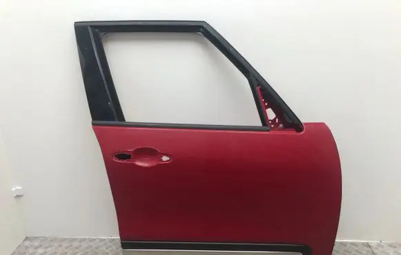 Fiat 500L Front door