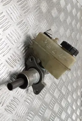 Mercedes-Benz C W202 Master brake cylinder A2024300202