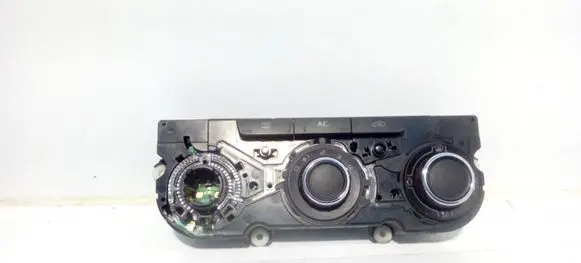 Skoda Octavia Mk2 (1Z) Climate control unit 3T0820047R 5HB009752