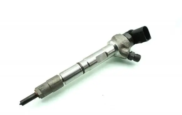 Volkswagen Caddy Fuel injector 0445110835