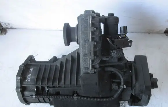 Volkswagen Touareg I Gearbox transfer box case 0AD341011E